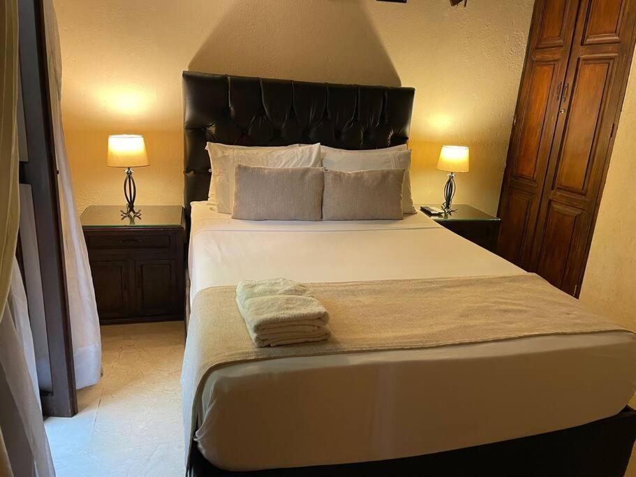 Villa Amazing 7br Mansion Inside Of The Walled City Cartagena