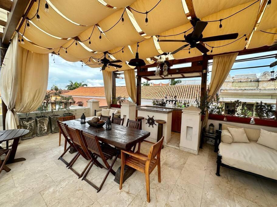Amazing 7br Mansion Inside Of The Walled City Cartagena