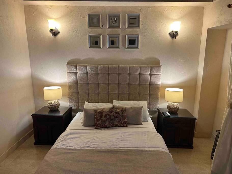 Villa Amazing 7br Mansion Inside Of The Walled City Cartagena